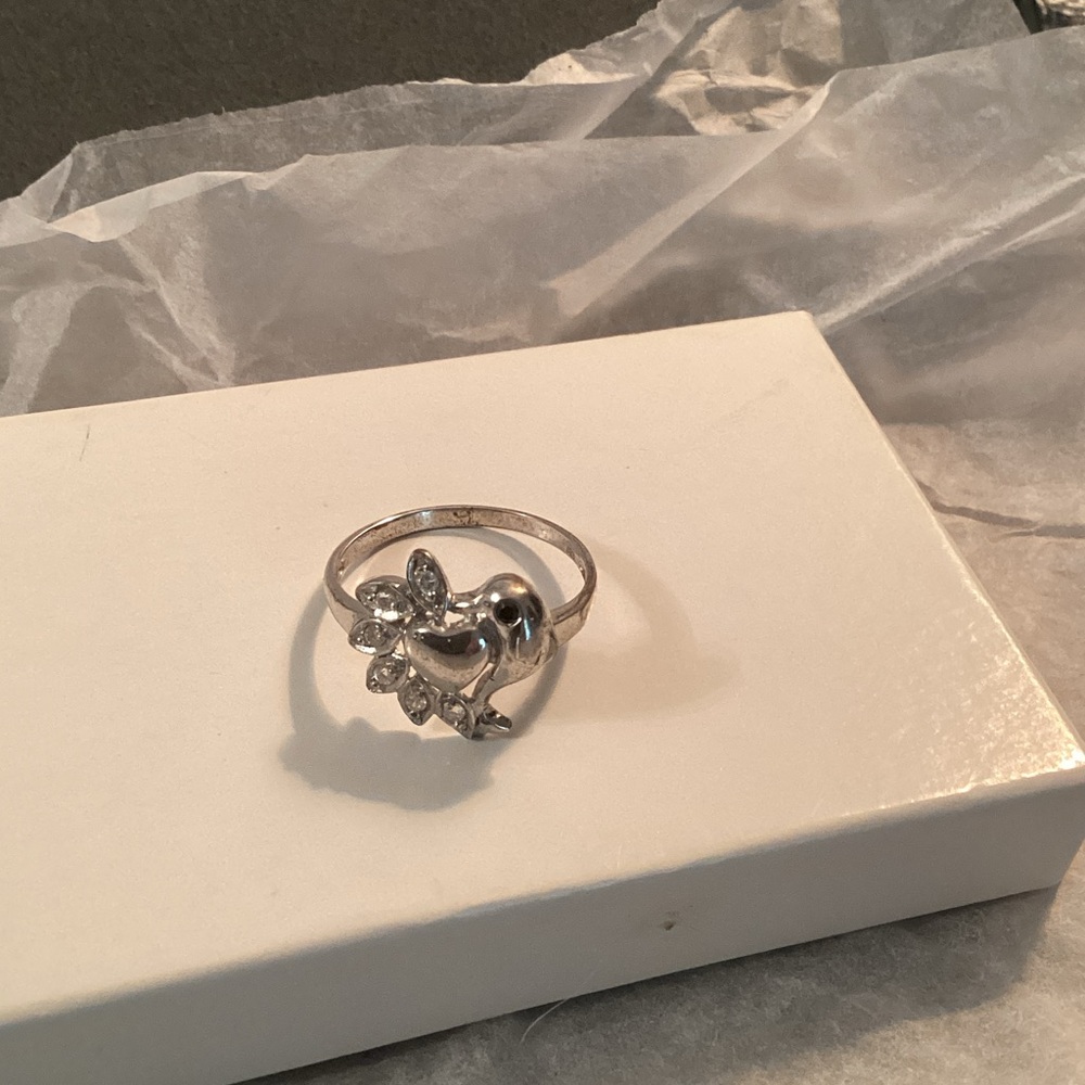 Elegant Silver Heart Ring